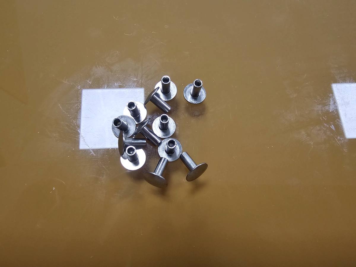 Remache Semitubular